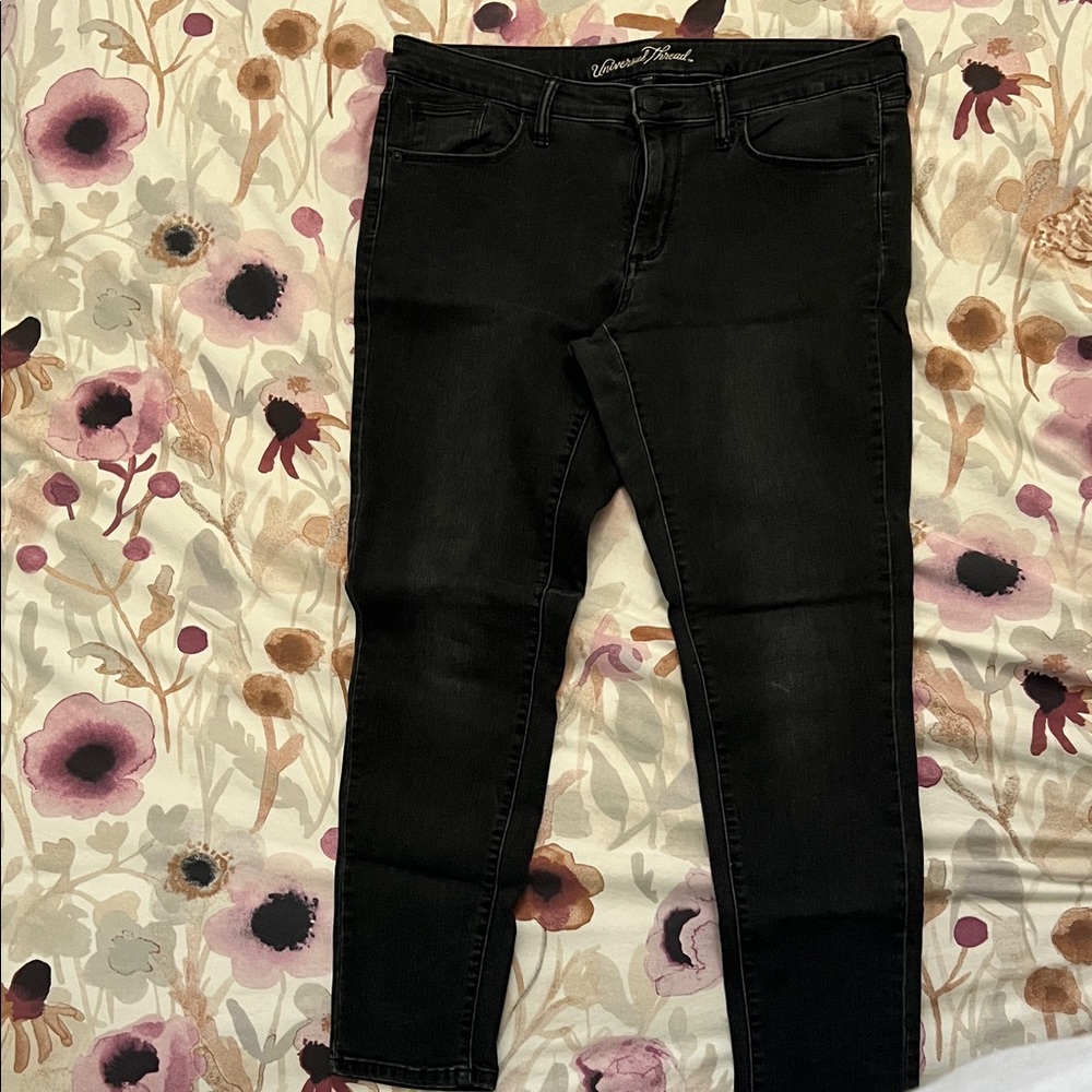 Universal Thread Women's Black Skinny Jeans